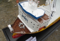customized model of 155m heavy lift cargo ship Happy Star